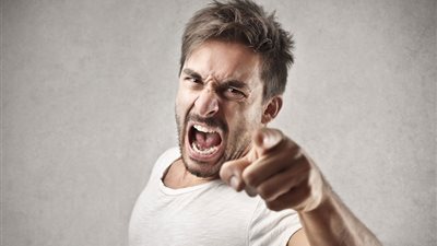 التعامل مع الشخصية العدوانية السلبية