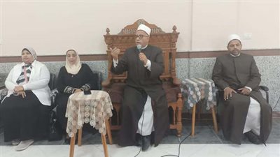 إعداد القيادات الدينية لتناول القضايا السكانية والصحية بدمياط