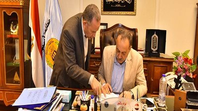 محافظ أسيوط يعتمد نتيجة امتحانات الفصل الدراسي الأول بنسبة نجاح 42.22% للعامة و 73.8% للمهنية