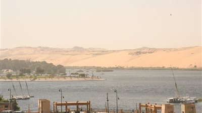 محافظ أسوان : رفع درجة الإستعداد القصوى وإغلاق الملاحة النهرية