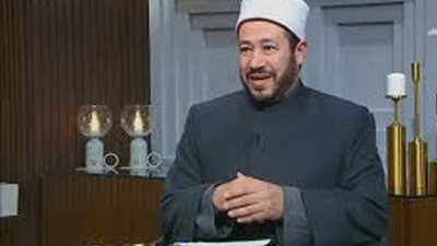هل قراءة سورة بعد الفاتحة من شروط الصلاة