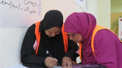 تدريب 40 سيدة على صناعة الملابس الجاهزةبمركز إسنا بالأقصر