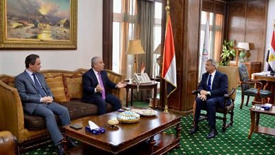 رئيس الأعلى للإعلام يستقبل رئيسي هيئتي الصحافة والإعلام