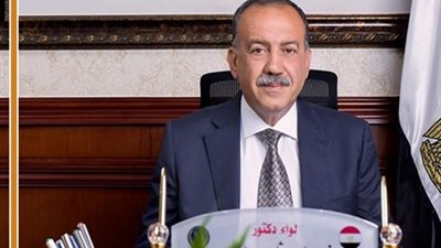 محافظ أسيوط يعلن موعد القرعة العلنية لترخيص 250 تاكسي وسيارة أجرة