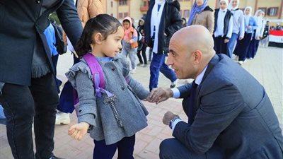 وزير التعليم يفاجئ مدارس الشرقية لمتابعة انضباطها