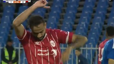 شاهد.. كهربا يغادر مباراة الاتحاد الليبي والأولمبي مصابًا