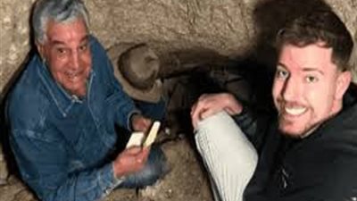 تفاصيل مغامرة «مستر بيست» في الأهرامات