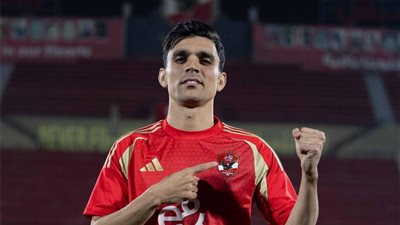 شاهد .. تعليق ميدو على تعاقد الأهلي مع بن شرقي والقيعي يرد