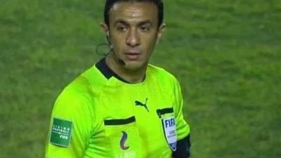 الإنذار لـ شيكابالا أم زيزو.. حكم مباراة الزمالك والطلائع يحسمها