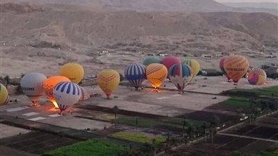 إلغاء رحلات البالون بالأقصر بسبب سرعة الرياح