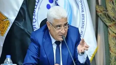 جمال عوض: قانون التأمين الجديد سيتيح رفع سن التقاعد تدريجيا