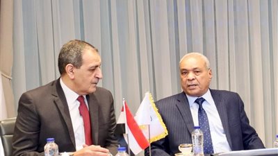 رئيس النيابة الإدارية يزور مجمع الإصدارات المؤمنة والذكية