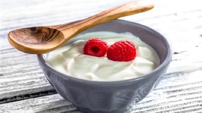 طريقة تحضير الزبادي اليوناني في المنزل