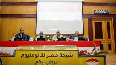 وزير قطاع الأعمال يعقد لقاء مفتوحا مع العاملين ب