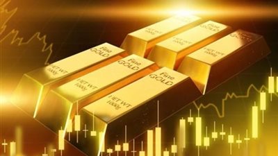 الذهب يرتفع مع انخفاض الدولار وترقب رسوم جمركية جديدة