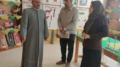 رئيس المنطقة الأزهرية يتابع انتظام الدراسة بمعاهد السويس