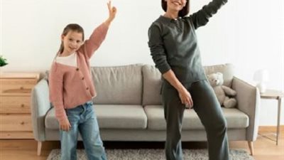 الرقص في المنزل .. وسيلة فعالة لتحسين اللياقة البدنية