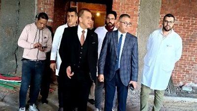 رئيس الهيئة الطبية للتأمين الصحي يتفقد مستشفى النيل بالقليوبية