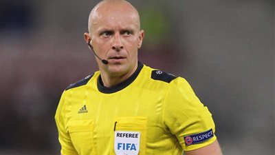 البولندي مارشينياك يقترب من إدارة قمة الأهلي والزمالك