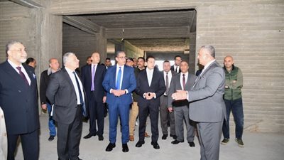 محافظ الفيوم يتفقد المجمع الصناعي بهوارة