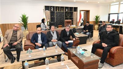 وزير الإسكان يعقد اجتماعاً بمقر جهاز مدينة المنصورة الجديدة