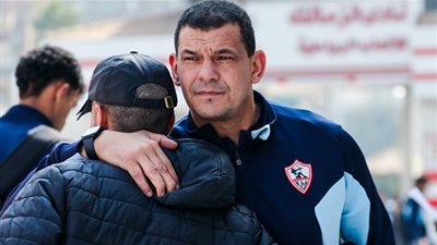 عبدالواحد السيد يرد على استمراره بمنصبه في الزمالك ببيان رسمي