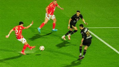 شوط أول سلبى بين الأهلى والزمالك فى القمة 129