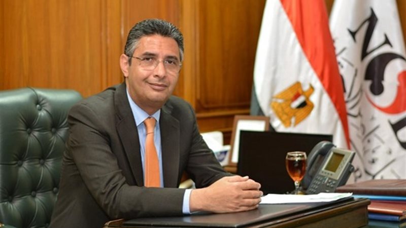 الدكتور شريف فاروق