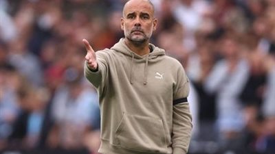 غوارديولا يكشف عن رأيه في صفقات مانشستر سيتي الأخيرة