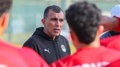 أسامة نبيه يتمسك بمعسكر مارس لضم وجوة جديدة لمنتخب الشباب