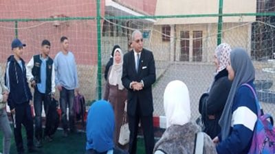 مدير تعليم القليوبية يتابع انتظام الدراسة بمدارس بنها