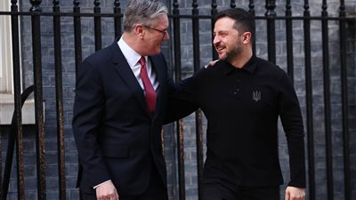 ستارمر: بريطانيا تدعم إرسال قوات إلى أوكرانيا