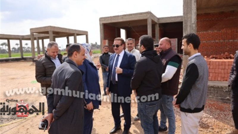 محافظ المنوفية خلال