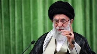 خامنئي: طهران لن تقبل بكبح جماح برنامجها الصاروخى