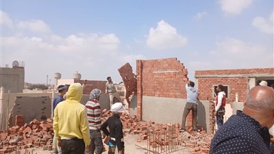 حملات مكثفة بالشروق لضبط مخالفات البناء وإزالتها فورًا