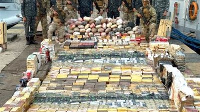 القوات البحرية تنجح فى إحباط محاولة تهريب كميات من المواد المخدرة عبر سواحل البحر الأحمر