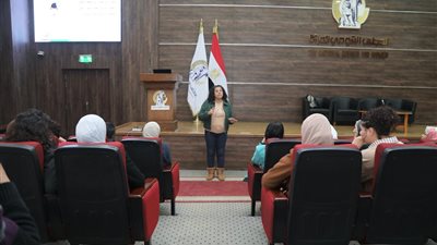 قومي المرأة ينظم ندوة حول الاحتراق الوظيفي
