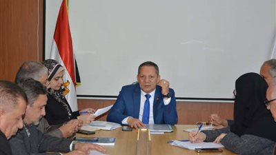 رئيس جامعة دمياط يترأس مجلس كلية الطب البشري