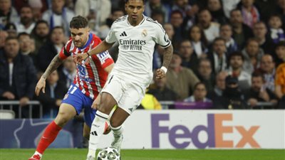 دوري أبطال أوروبا| البولندي مارسينياك حكماً لديربي مدريد