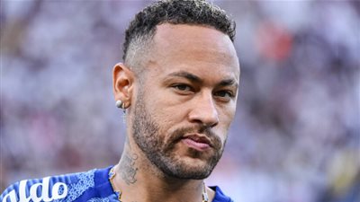 مدعيا الاصابة.. الإعلام البرازيلي يفتح النار علي نيمار