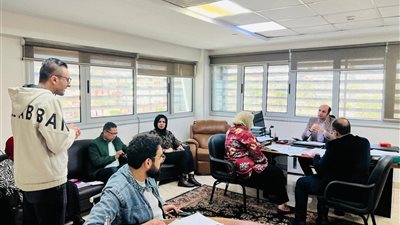 اجتماع هيئة التأمين الصحي ببورسعيد لمتابعة احتياجات المنتفعين