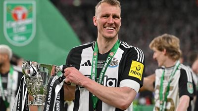 بعد التتويج بكأس الرابطة.. مدافع نيوكاسل: كأس العالم هدفي الأسمى
