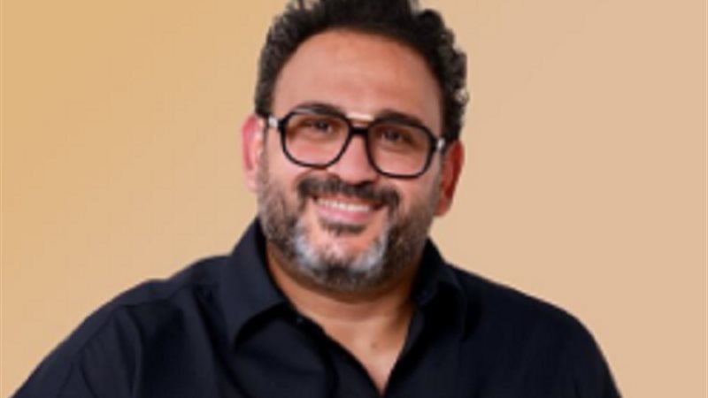 أكرم حسني