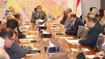 الإسكان تتابع تقنين الأراضي وتحفيز الاستثمار بالمدن الجديدة
