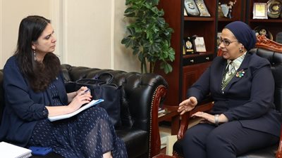المستشارة أمل عمار تستقبل الممثلة الجديدة لمنظمة اليونيسيف في مصر