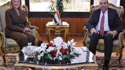 وزير الطيران يشيد بدور الأكاديمية الوطنية للتدريب في تأهيل الكوادر البشرية