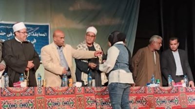 تكريم حفظة القرآن الكريم بالزينية والمدامود