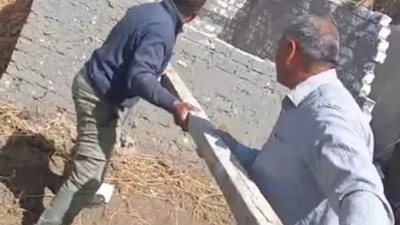 تنفيذ إزالةلتعديات بناءمخالف علي الأراضي الزراعية بالزقازيق