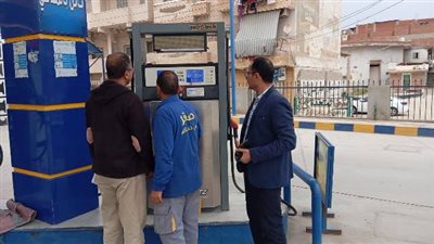 متابعة محطات الصرف والمعديات والحدائق والمتنزهات بالبحيرة