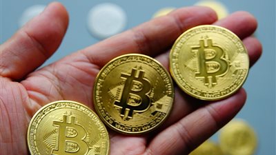 صدمة كبيرة.. امرأة تتخلص من ثروة بيتكوين بقيمة 3.8 مليون دولار